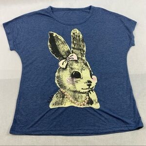 NWOT rabbit with pearl necklace t-shirt